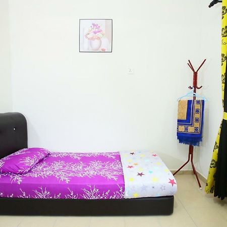 Homestay Honey Sungai Petani Esterno foto