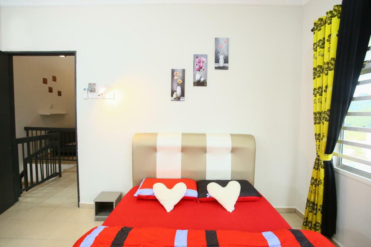 Homestay Honey Sungai Petani Esterno foto