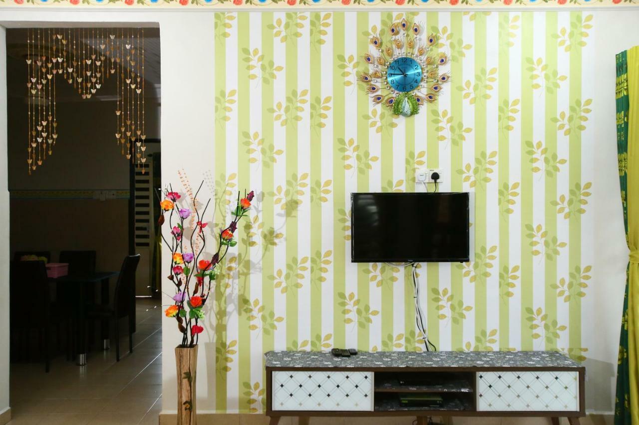 Homestay Honey Sungai Petani Esterno foto