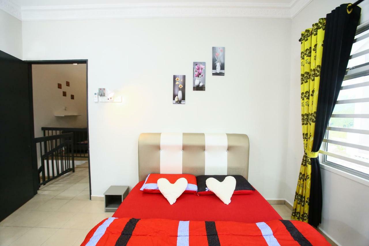Homestay Honey Sungai Petani Esterno foto