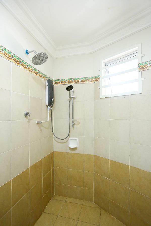 Homestay Honey Sungai Petani Esterno foto