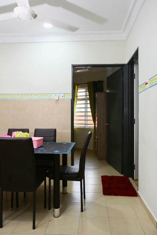 Homestay Honey Sungai Petani Esterno foto