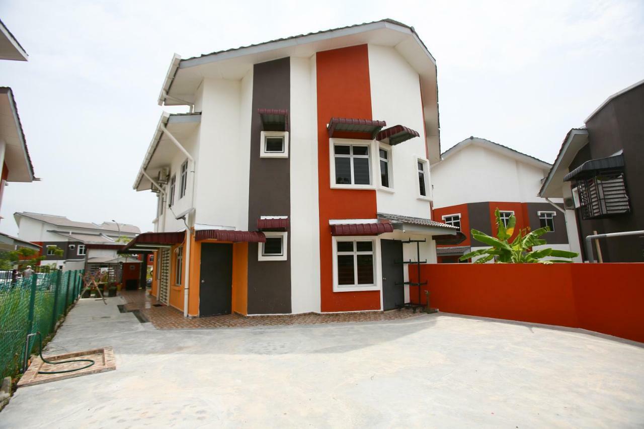 Homestay Honey Sungai Petani Esterno foto