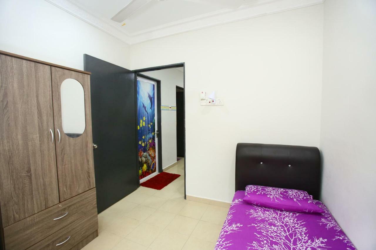 Homestay Honey Sungai Petani Esterno foto